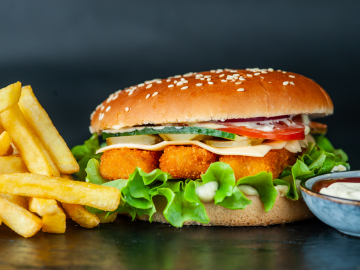 Meniu burger cu sticks de pește